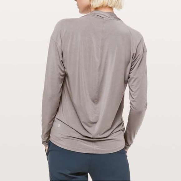 Lululemon Modal Long Sleeve Top V Neck Comfy Taupe Color Size 10 - Picture 12 of 12